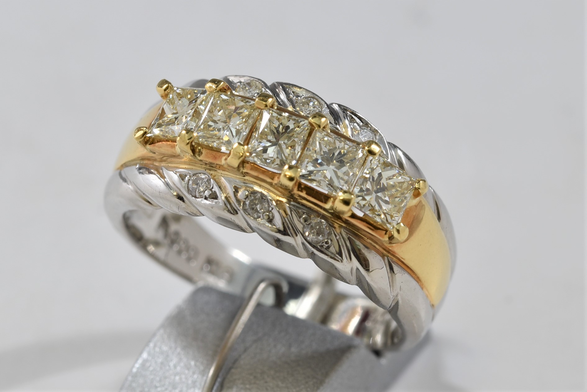 Pt900/K18 ダイヤモンド 指輪 画像1