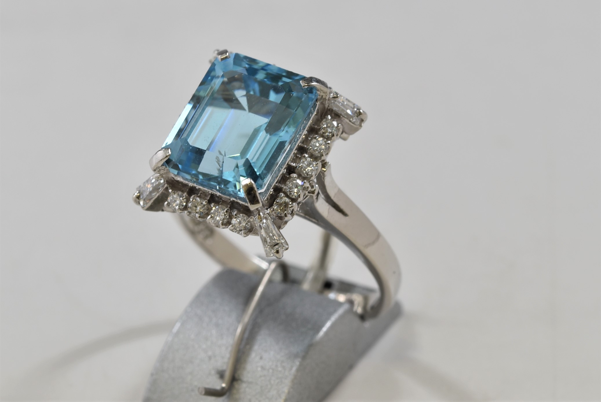 Pt900 ブルートパーズ ダイヤモンド 指輪 画像1