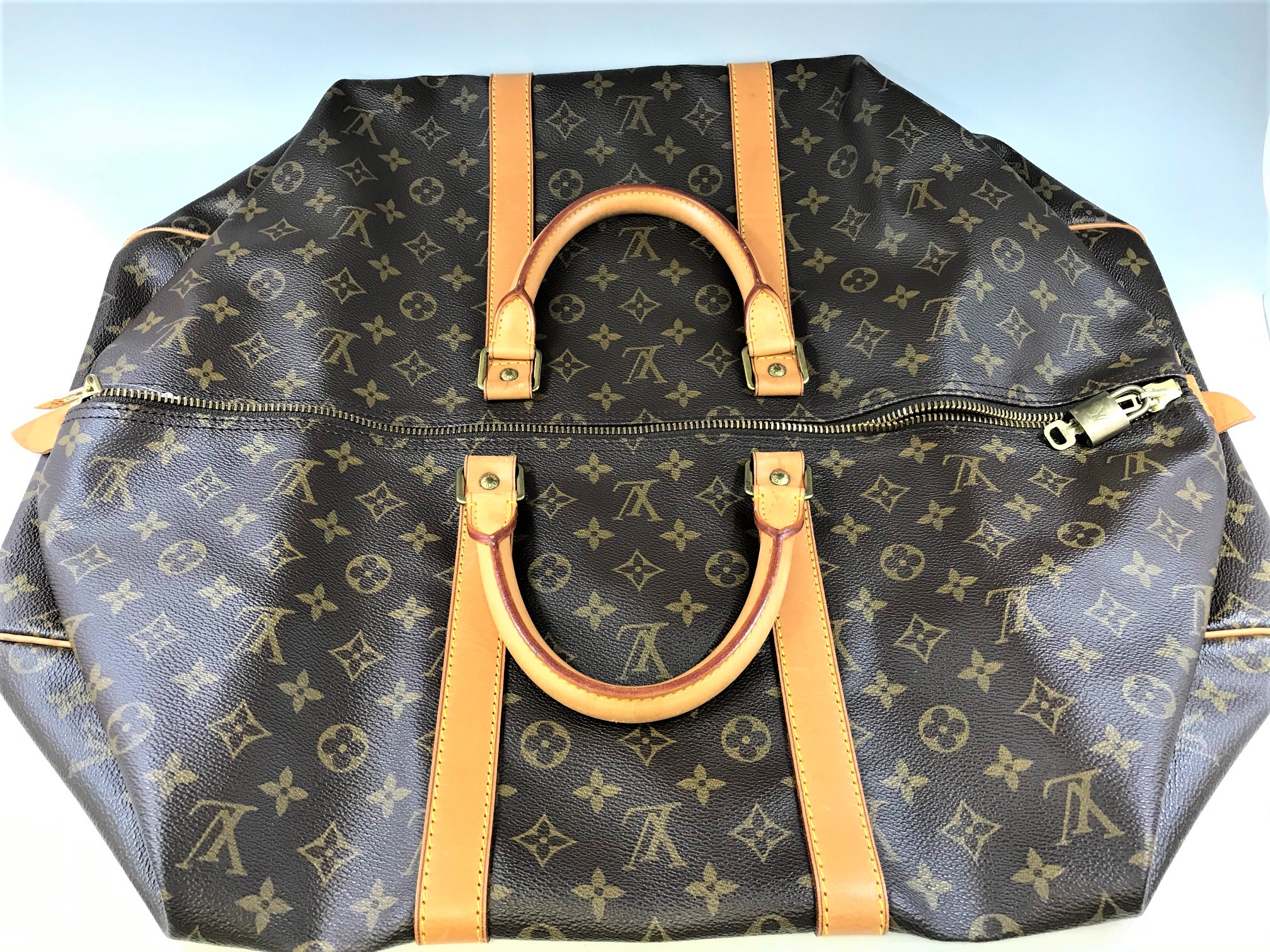 LOUIS VUITTON【ルイヴィトン】モノグラム キーポル M41424 画像1