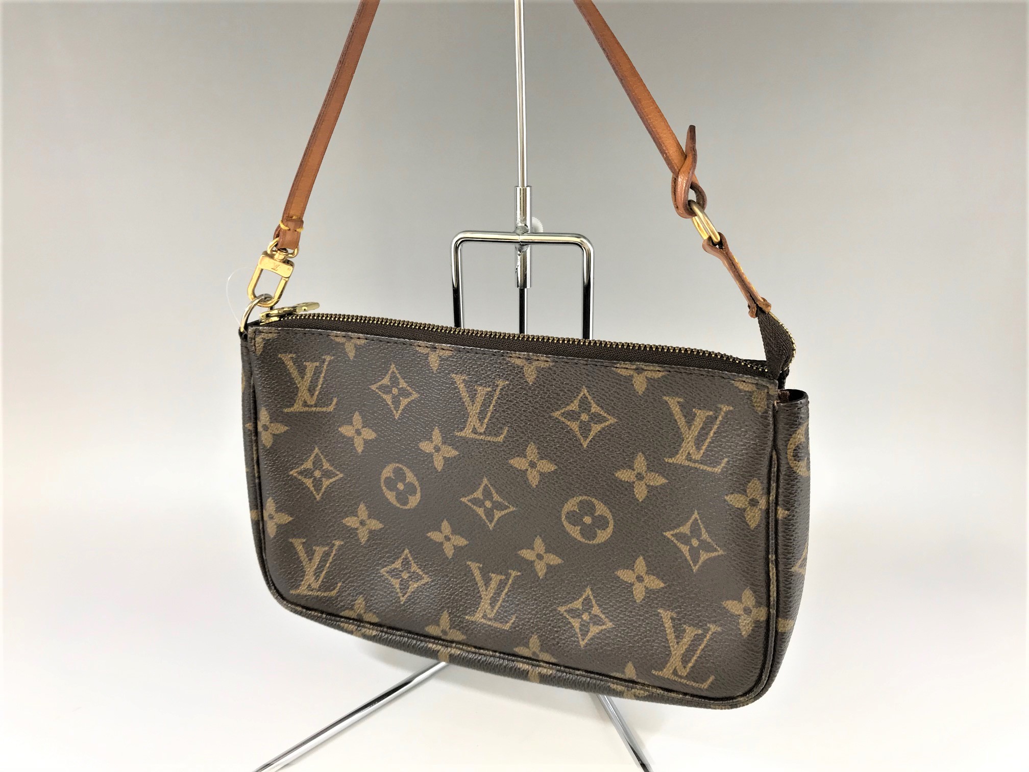 LOUIS VUITTON【ルイヴィトン】モノグラム ポシェットアクセソワール M51980 画像1
