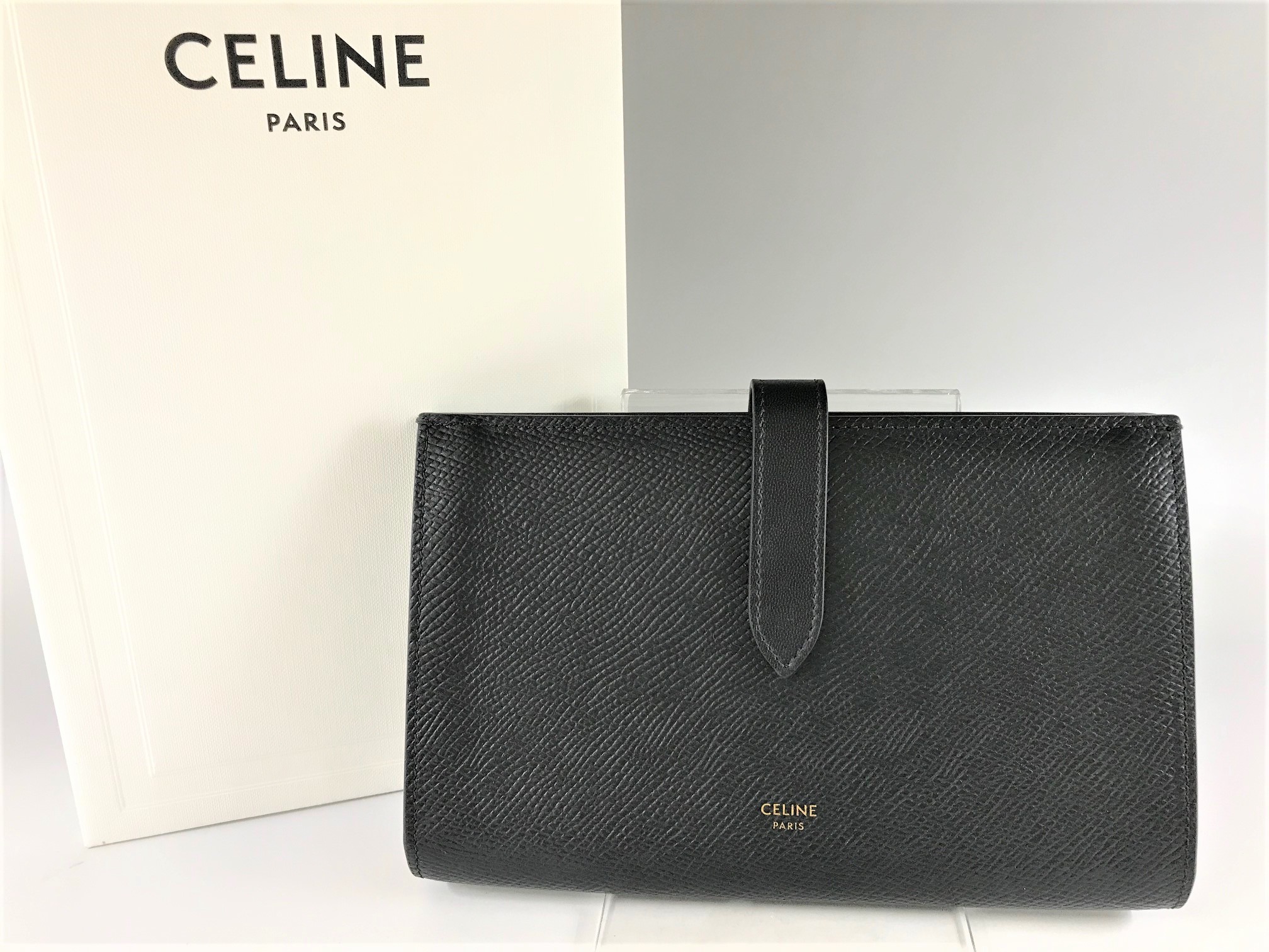 CELINE【セリーヌ】革 ラージストラップウォレット 財布 画像1