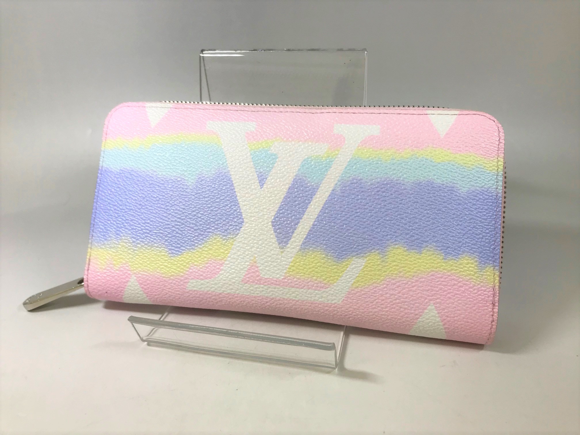 LOUIS VUITTON【ルイヴィトン】エスカル 財布 ジッピーウォレット M69110 画像1