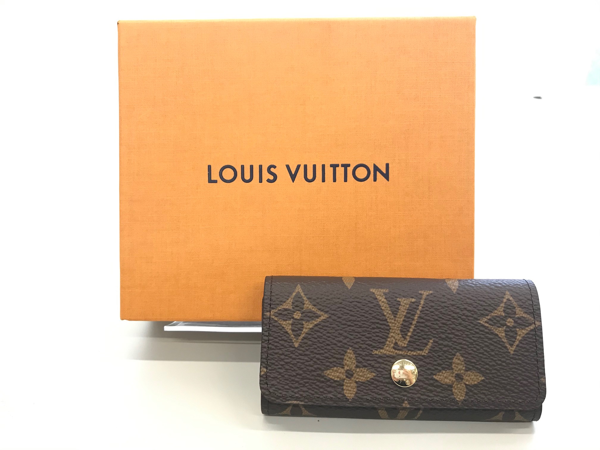 LOUIS VUITTON 【ルイヴィトン】M69517 モノグラム ミュルティクレ4 キーケース 画像1