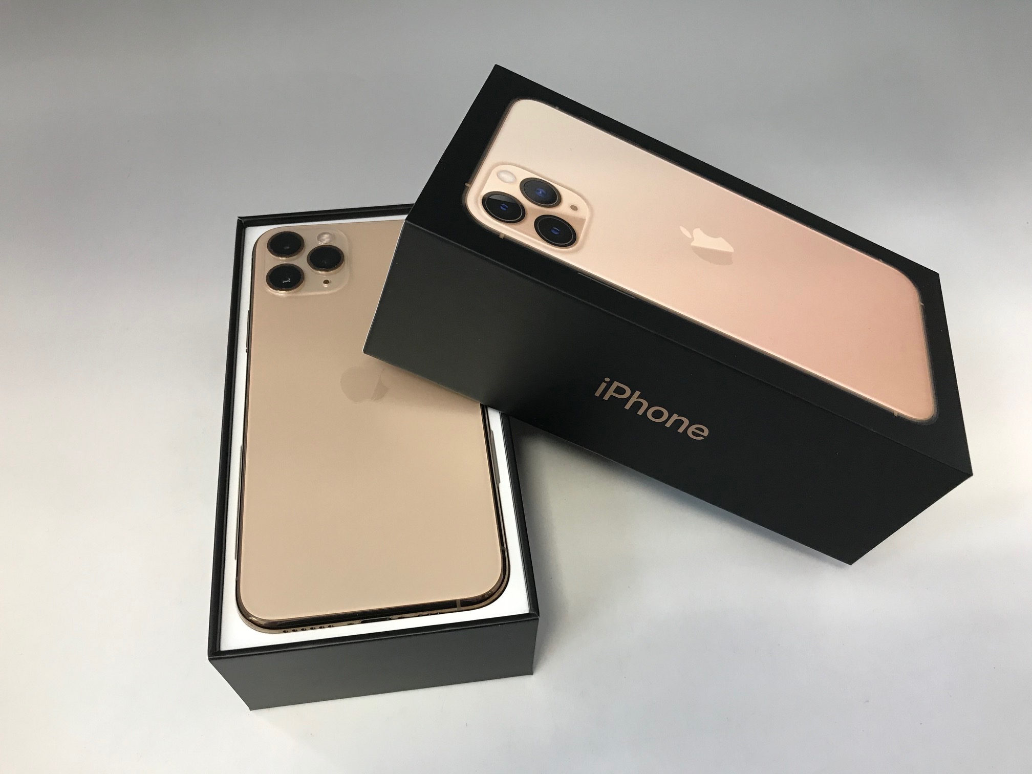 au iPhone11Pro 256GB アイフォン 画像1