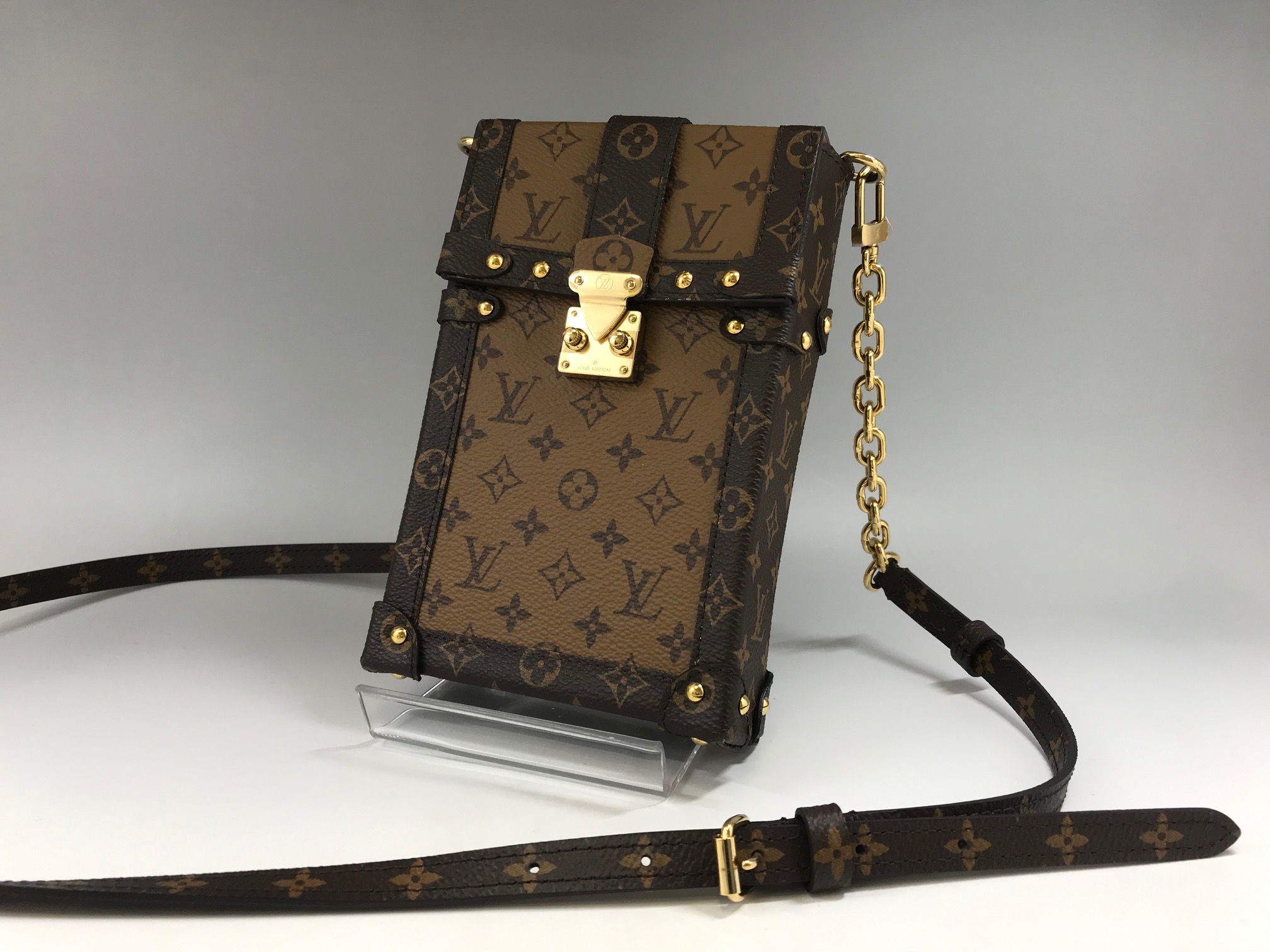 LOUIS VUITTON【ルイヴィトン】モノグラム リバース ポシェット トランク ヴェルティカル M67873 画像1