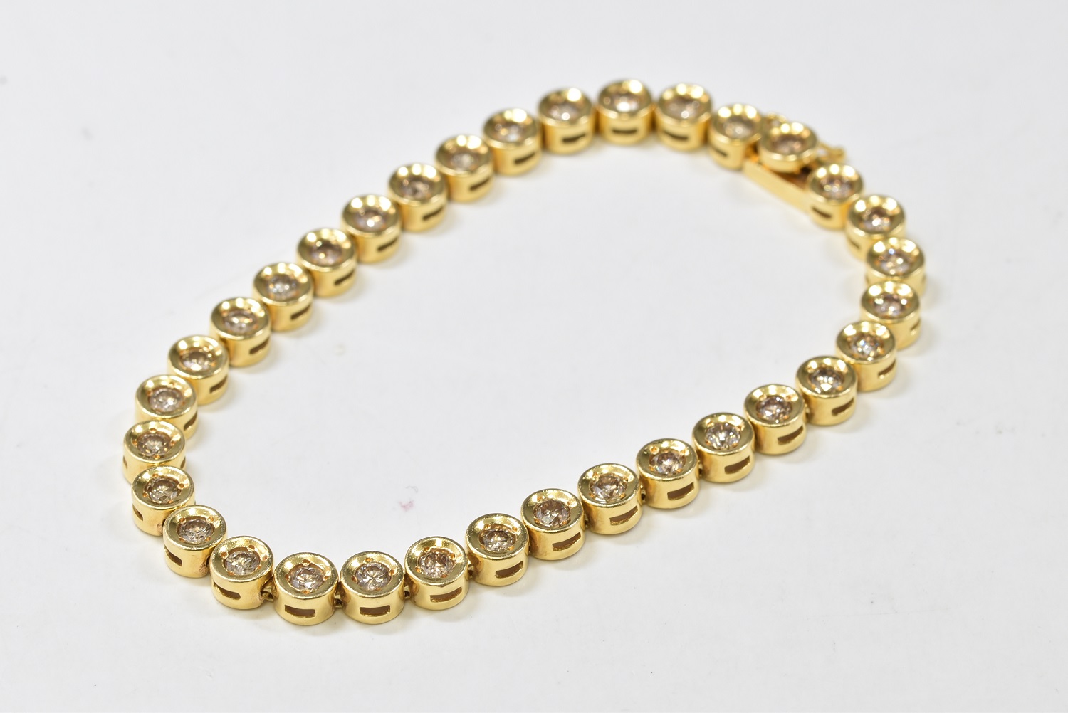 K18 18金 ダイヤモンド テニスブレスレット 画像1