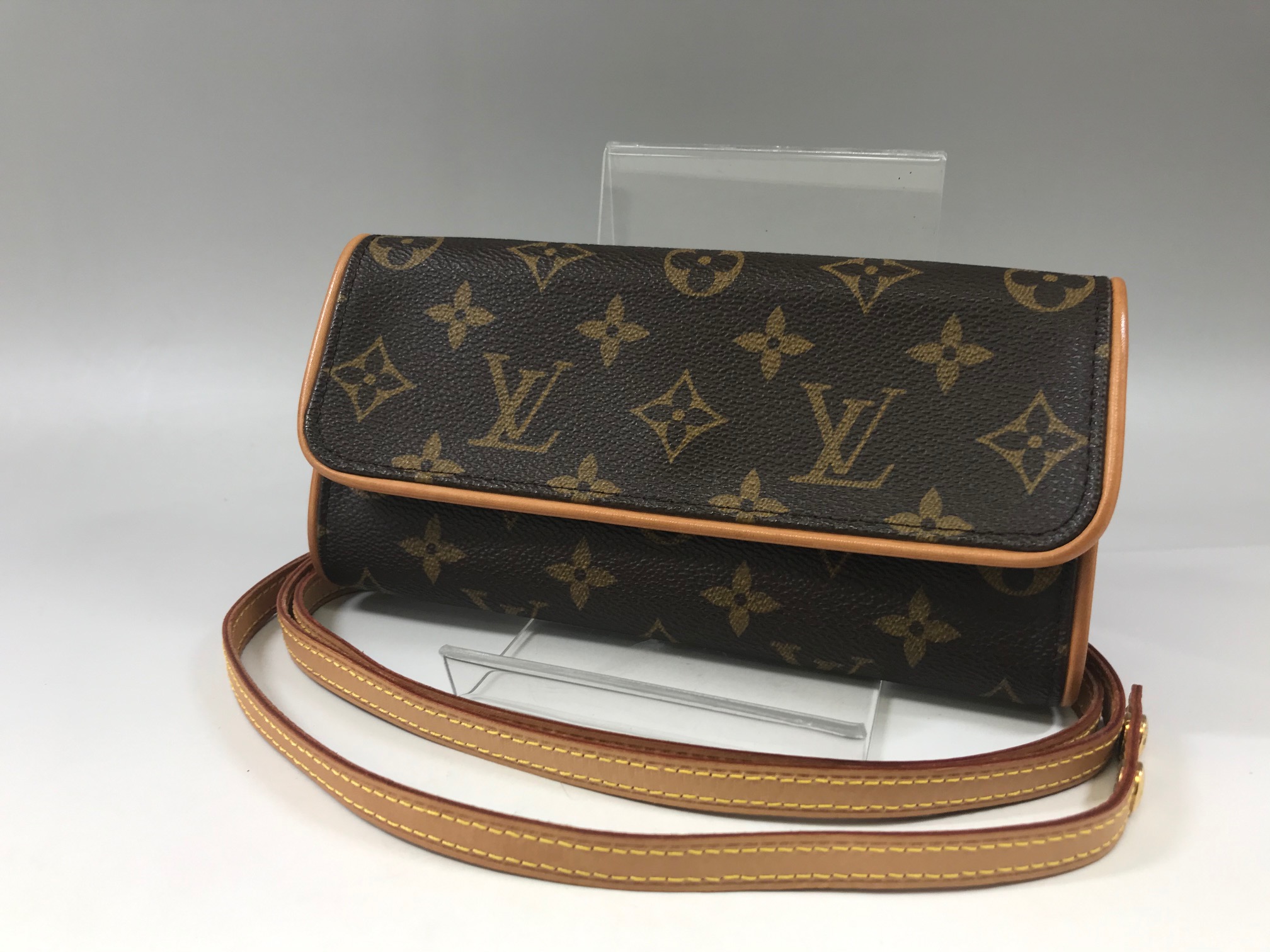 LOUIS VUITTON 【ルイヴィトン】モノグラム ポシェットツインPM M51854 画像1