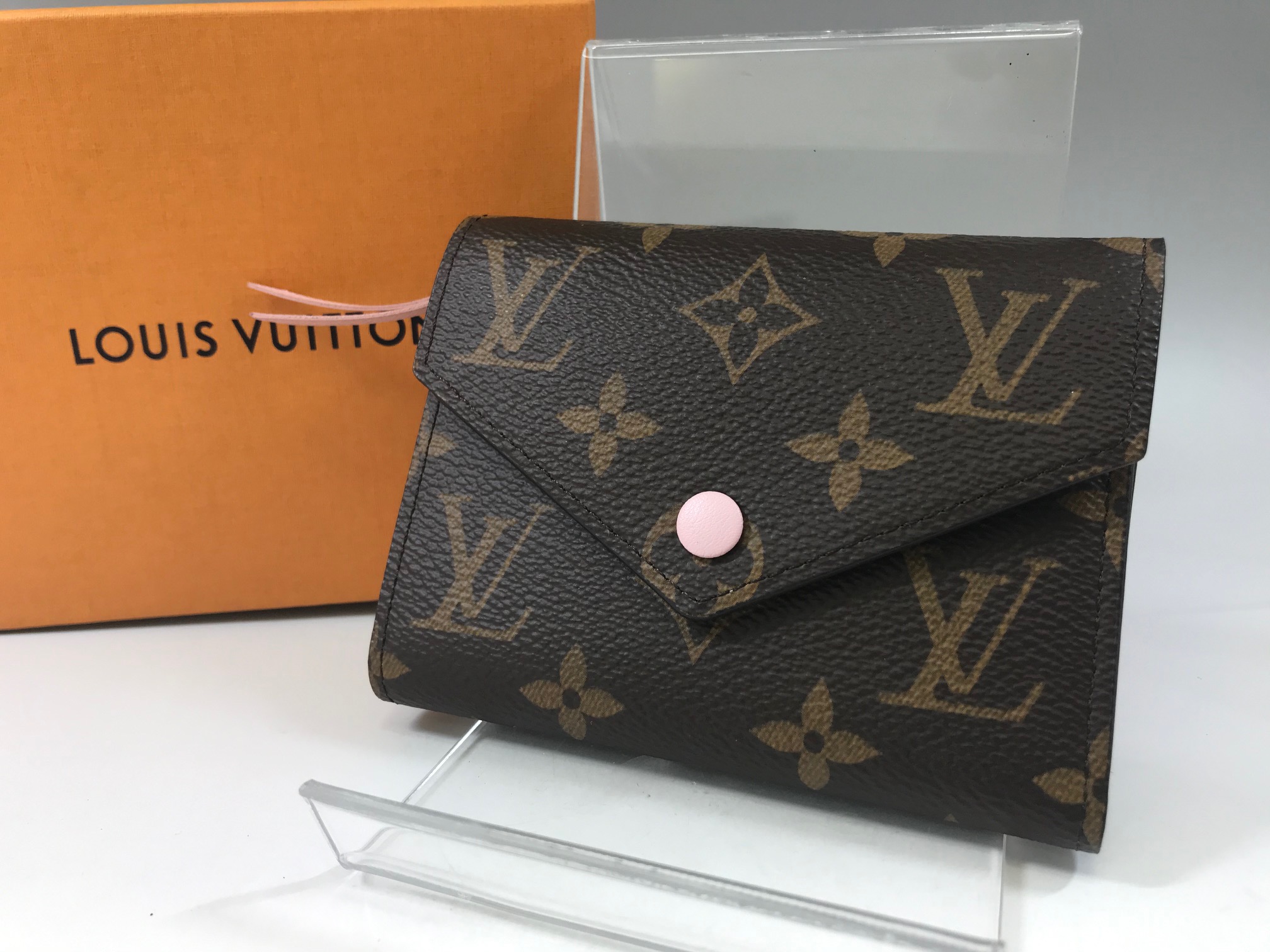 LOUIS VUITTON 【ルイヴィトン】モノグラム ポルトフォイユ･ヴィクトリーヌ M62360 画像1