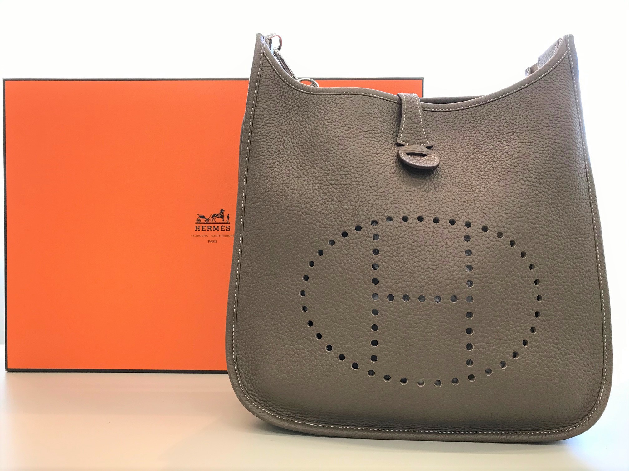 HERMES 【エルメス】 エヴリンⅢPM エブリン ショルダーバッグ Bag 画像1