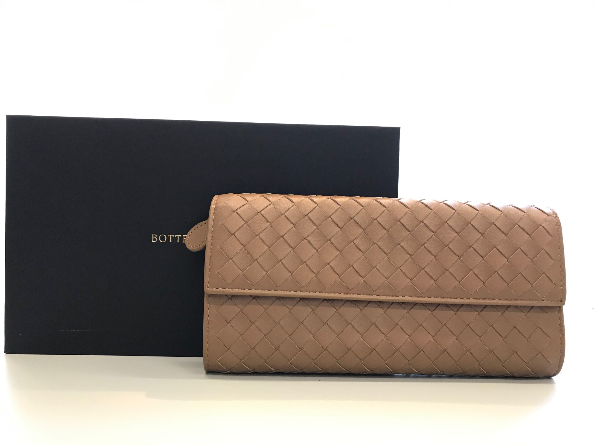 BOTTEGAVENETA 【ボッテガヴェネタ】 イントレチャート 2つ折り長財布 画像1