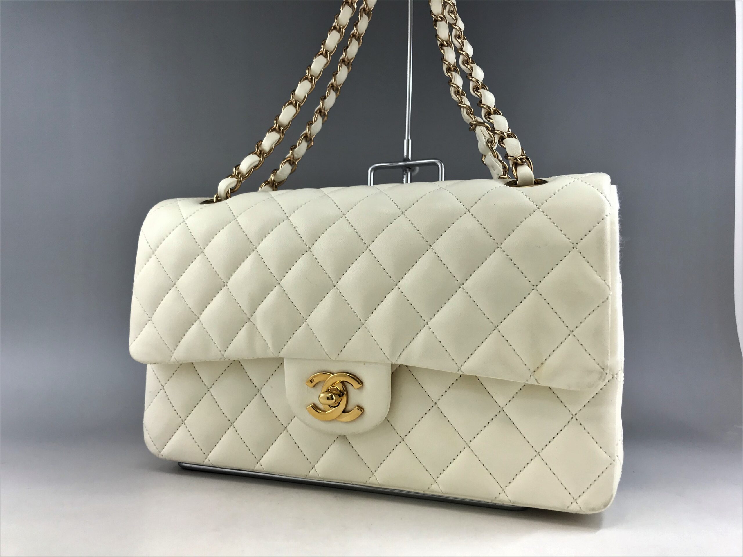 CHANEL【シャネル】マトラッセ チェーンショルダーバッグ 画像1