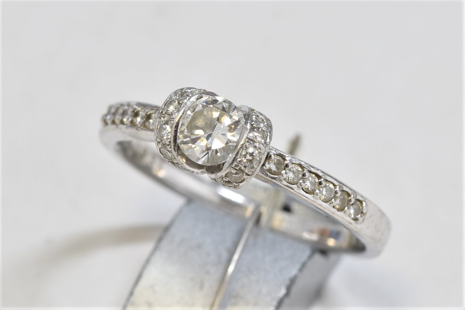 Pt900 ダイヤモンド 立爪 指輪 画像1