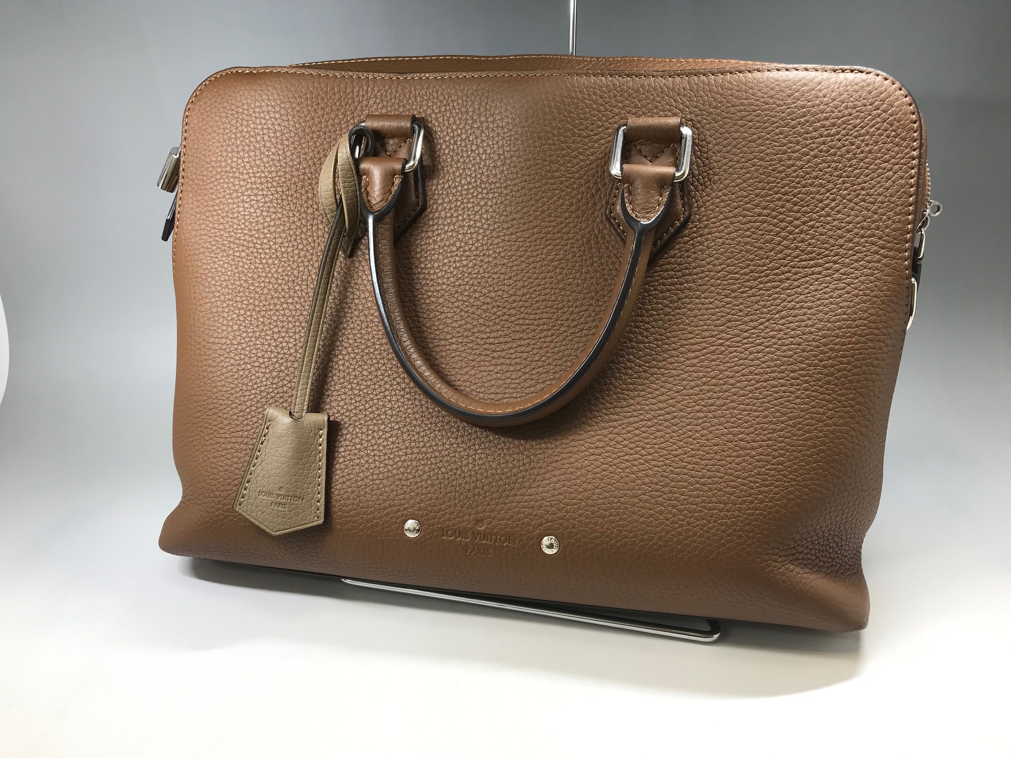 LOUIS VUITTON【ルイヴィトン】トリヨンレザー アルマンド ブリーフケース PM M53489 画像1