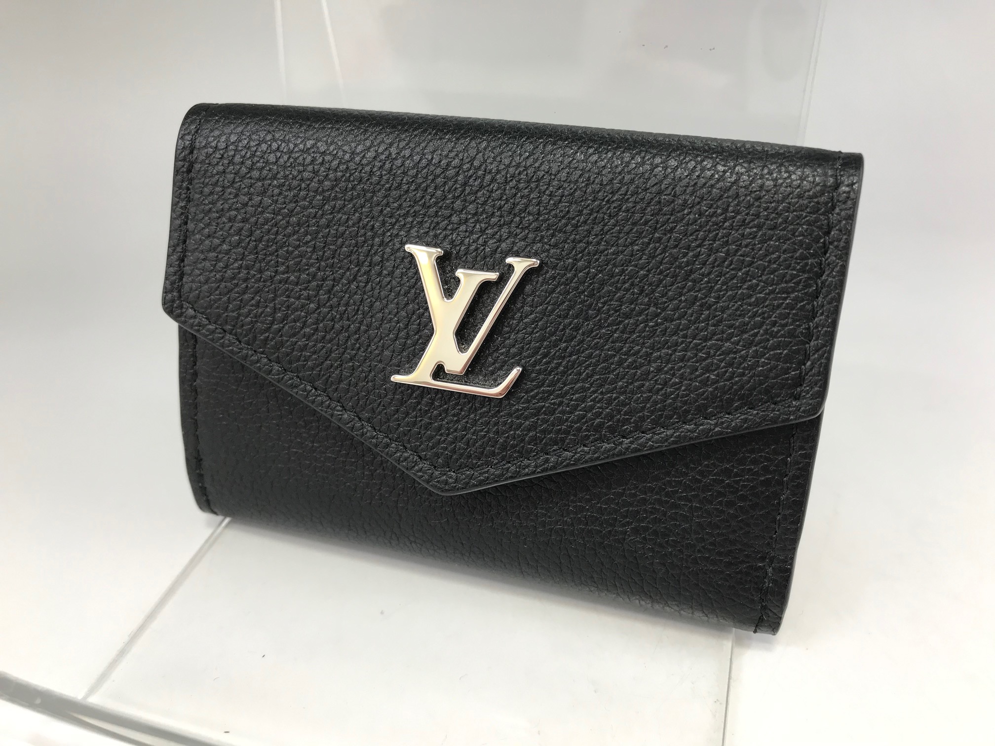 LOUIS VUITTON【ルイヴィトン】 ポルトフォイユ・ロックミニ 画像1