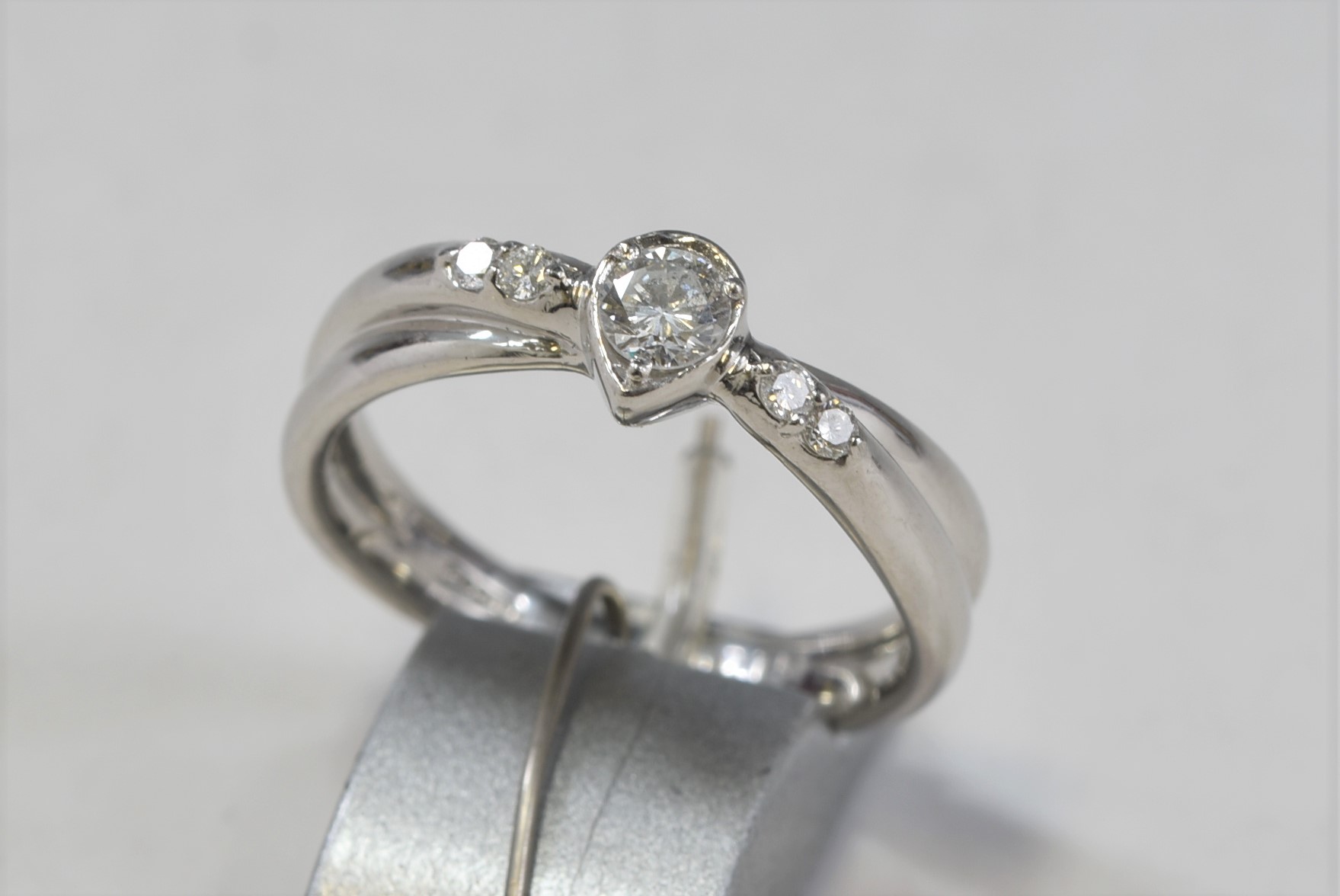 Pt900 プラチナ ダイヤモンド 指輪 画像1