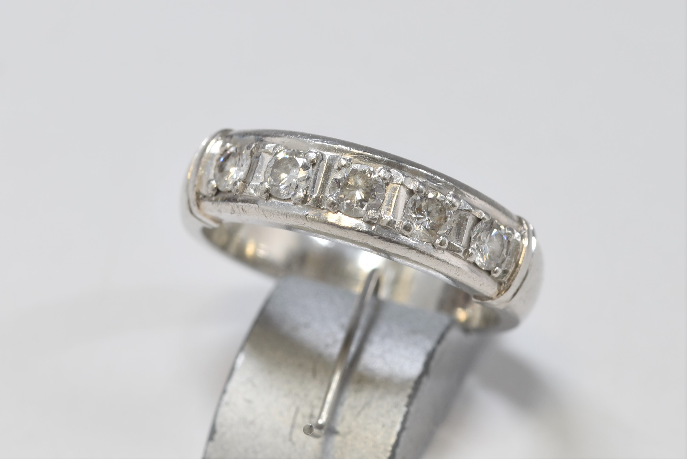 K18WG 18金ホワイトゴールド ダイヤモンド 一文字 指輪 画像1