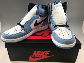 NIKE【ナイキ】 AIR JORDAN1 エアジョーダン1 スニーカー 画像1