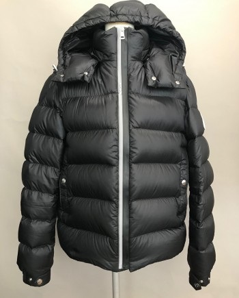 MONCLER 【モンクレール】ダウン コート 画像1